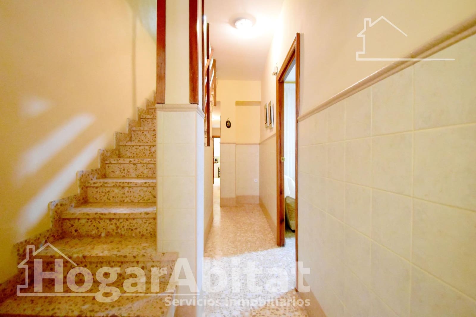 5 quarto Casa em Banda para venda em Pego com garagem - 137 000 € (Ref: 9468956)