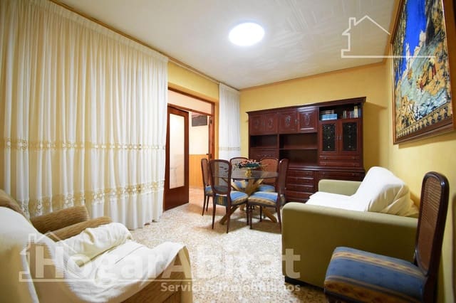 5 bedroom Townhouse for sale in Pego with garage - € 148,000 (Ref: 9468956)