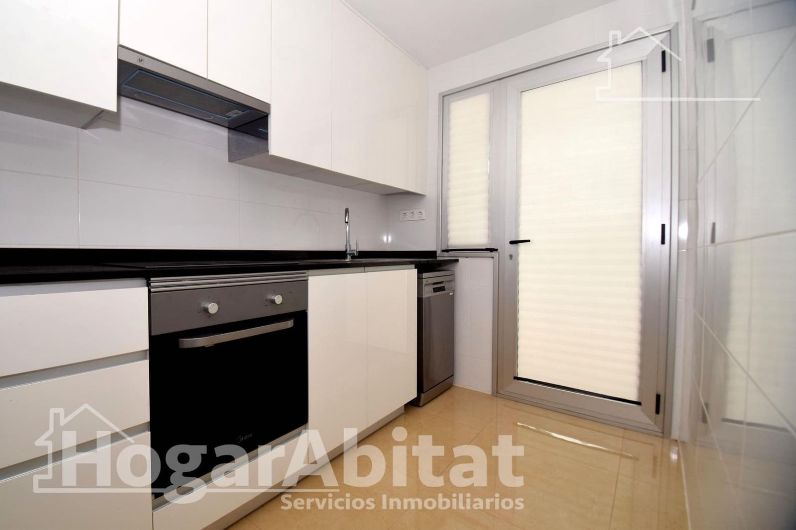 2 bedroom Flat for sale in Oropesa  with pool garage - € 215,900 (Ref: 9470428)