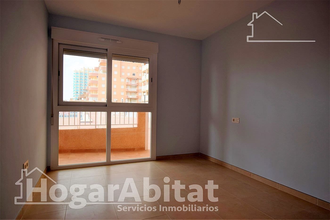 Piso de 3 habitaciones en Oropesa  en venta con piscina garaje - 250.000 € (Ref: 9470430)
