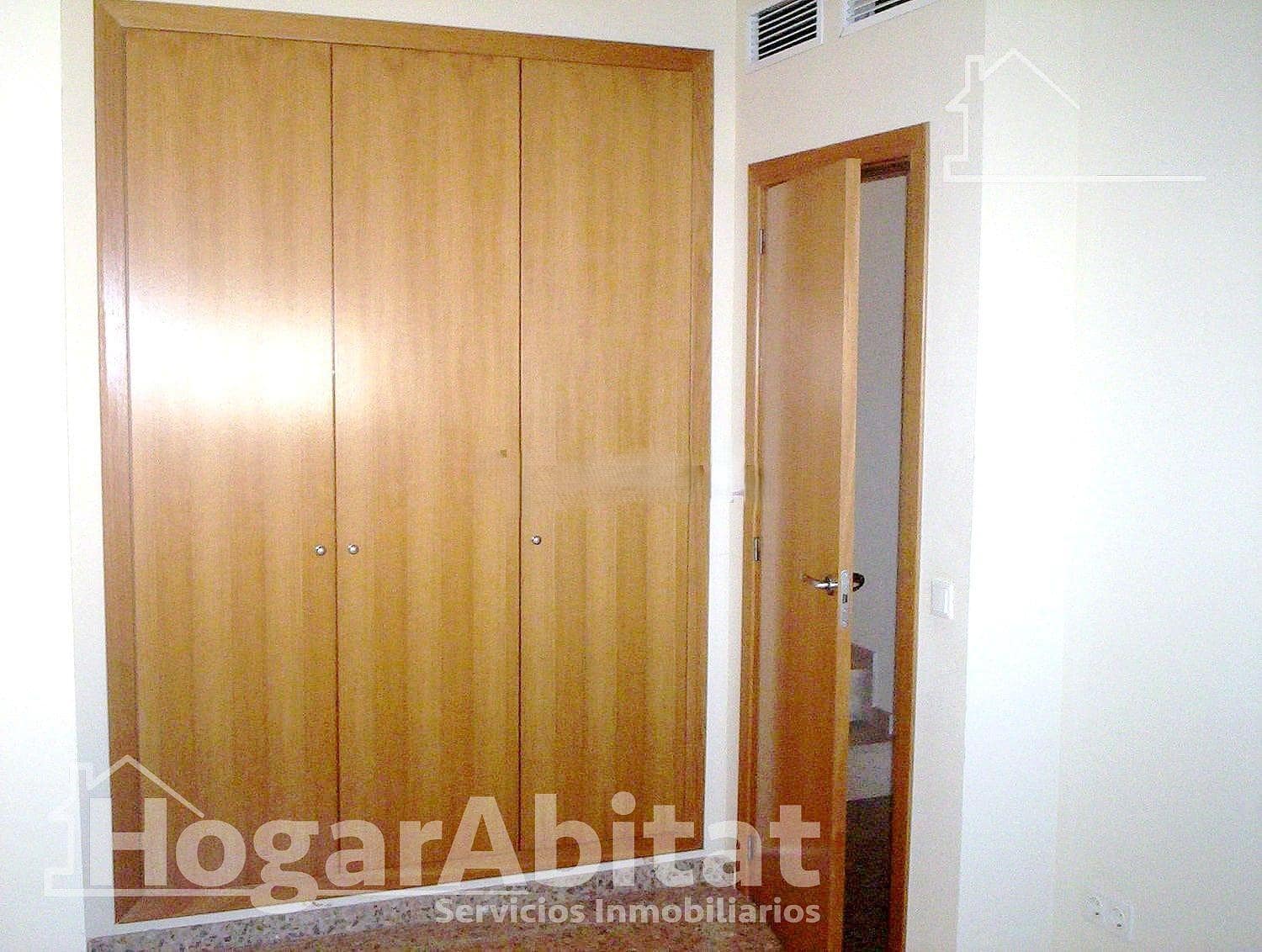 3 bedroom Penthouse for sale in Paterna with pool garage - € 425,000 (Ref: 9473004)