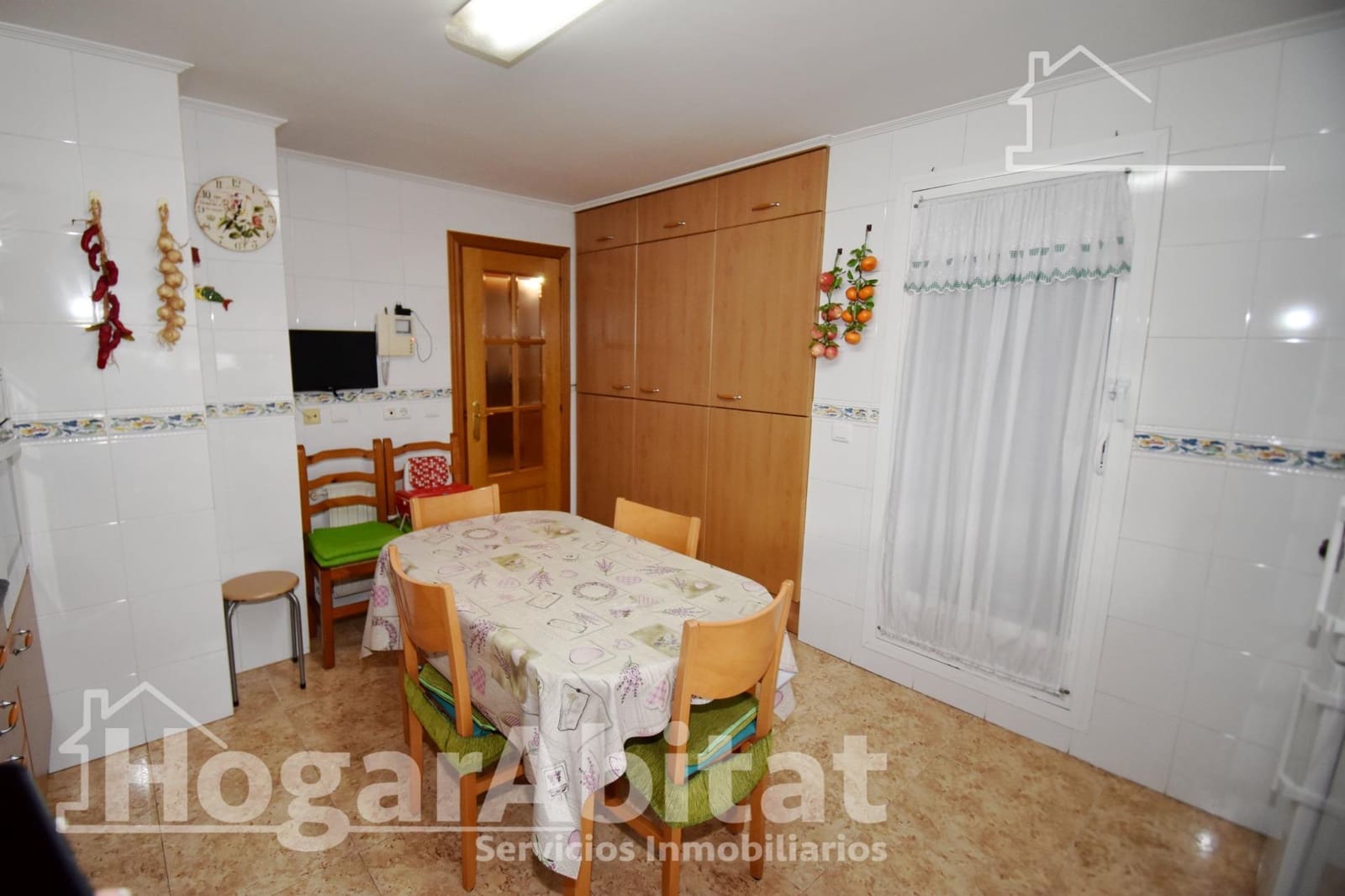 3 slaapkamer Rijtjeshuis te koop in Vila-real met garage - € 370.000 (Ref: 9473019)