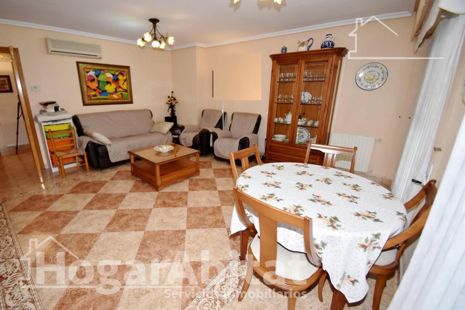 3 slaapkamer Rijtjeshuis te koop in Vila-real met garage - € 370.000 (Ref: 9473019)