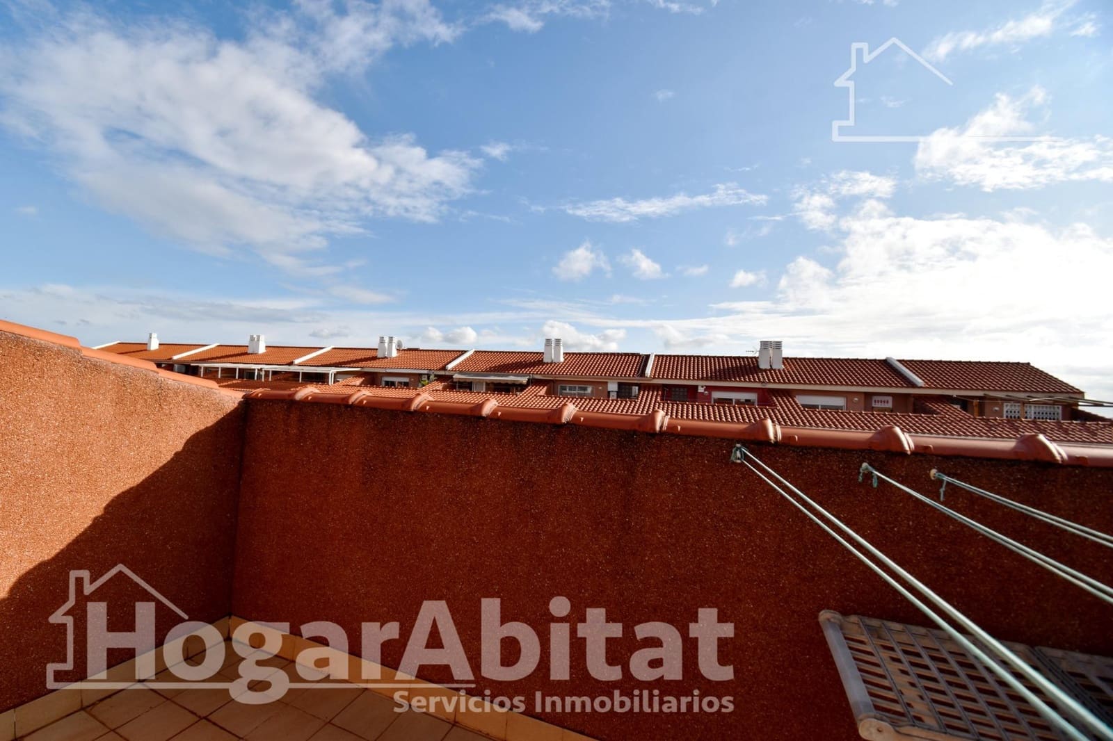 3 slaapkamer Rijtjeshuis te koop in Vila-real met garage - € 370.000 (Ref: 9473019)