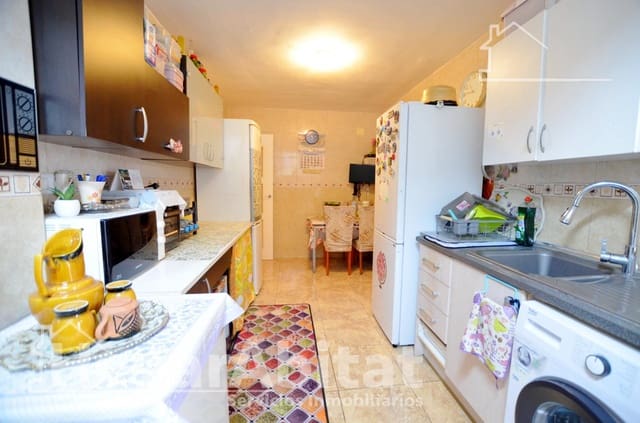 3 makuuhuone Asunto myytävänä paikassa Alicante kaupunki - 165 000 € (Ref: 9474227)