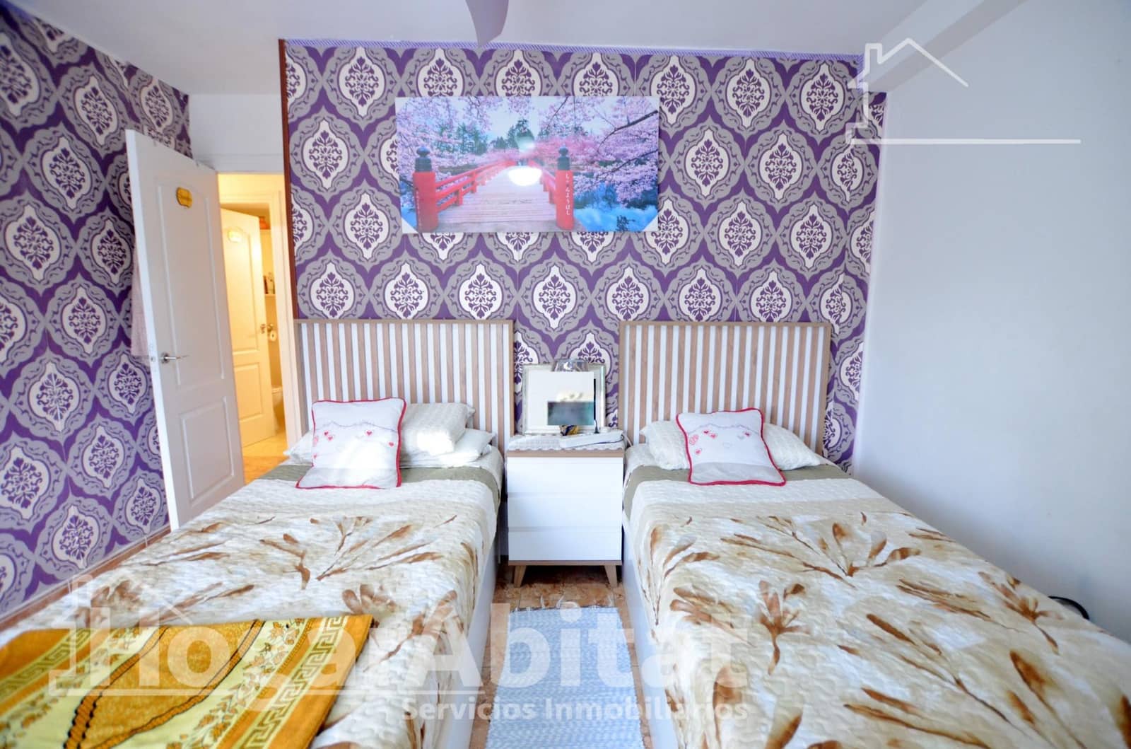 3 bedroom Flat for sale in Alicante / Alacant city - € 165,000 (Ref: 9474227)