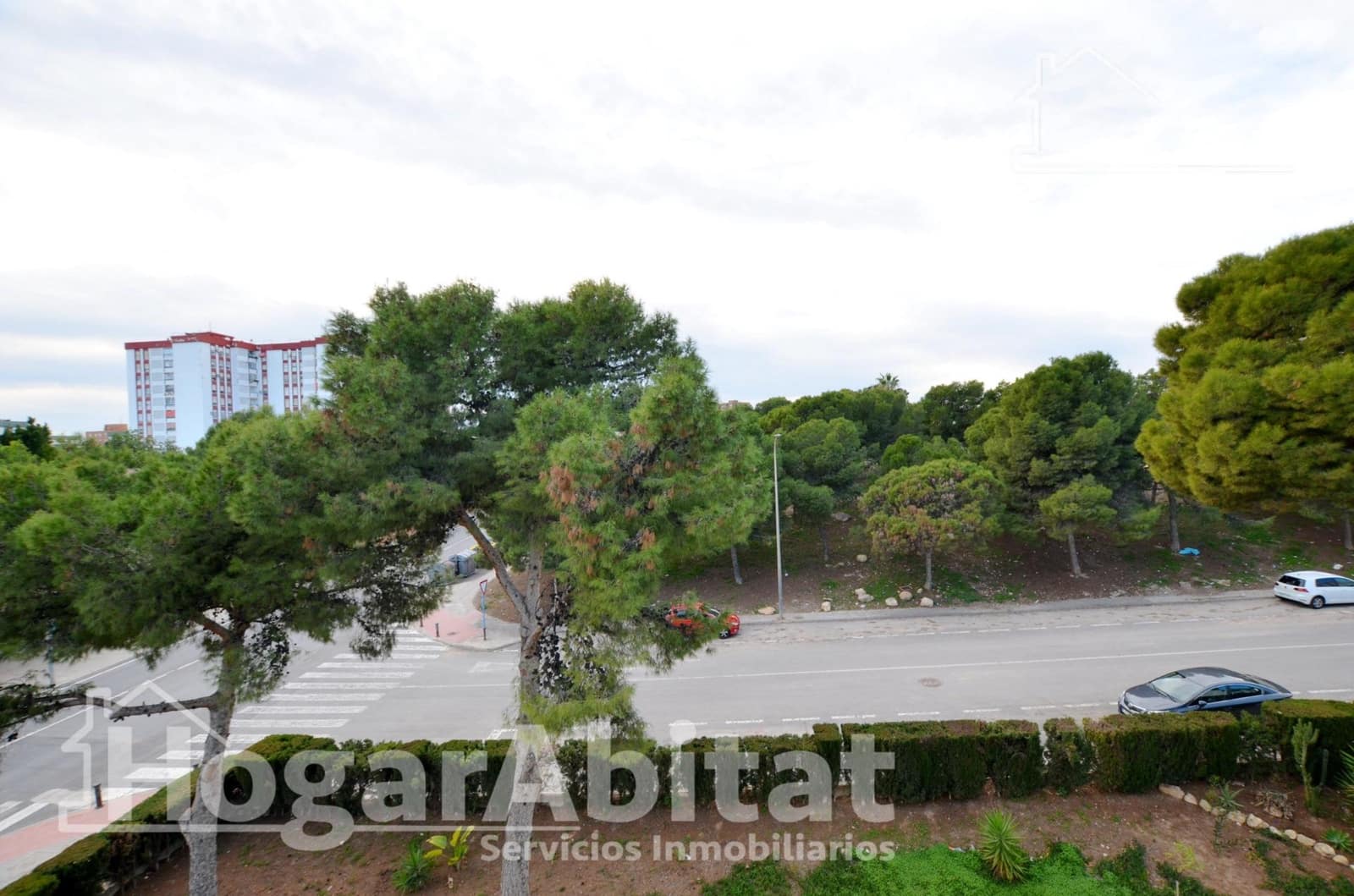 3 bedroom Flat for sale in Alicante / Alacant city - € 165,000 (Ref: 9474227)