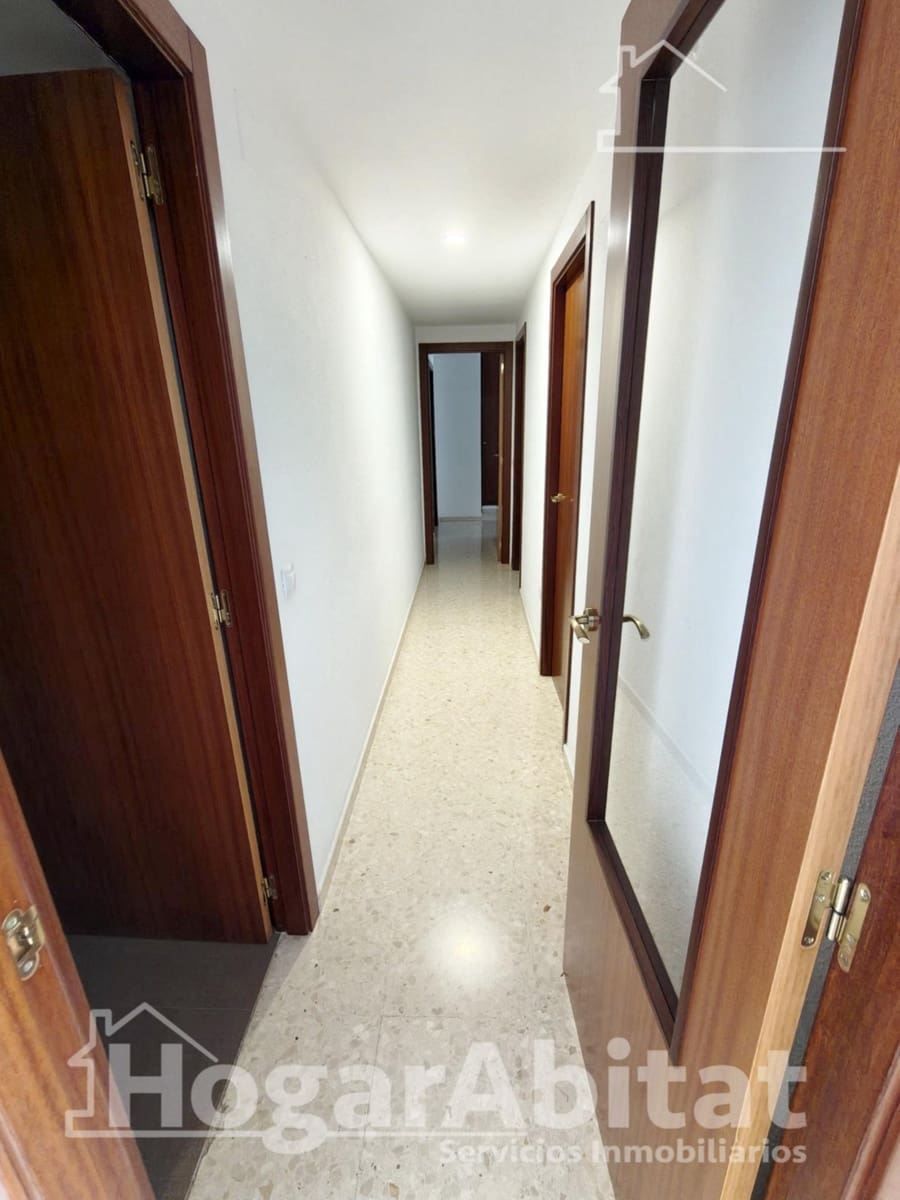 Piso de 3 habitaciones en Paterna en venta con garaje - 231.500 € (Ref: 9474230)