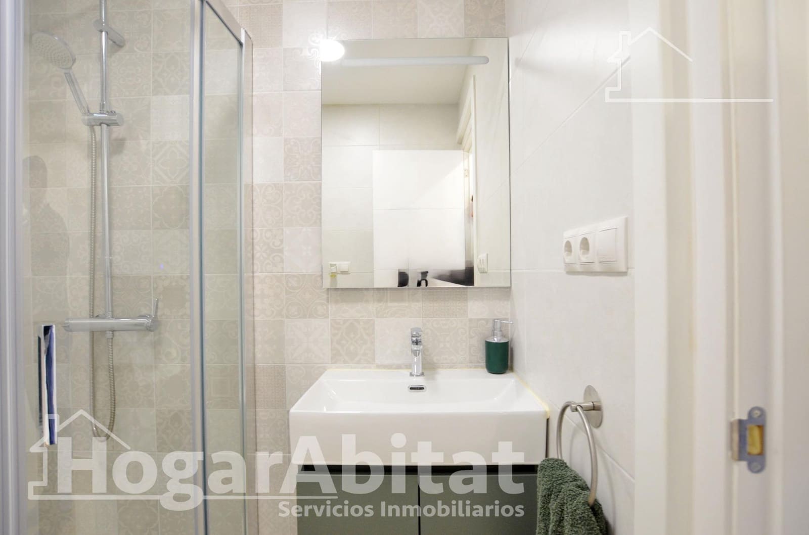 3 bedroom Flat for sale in Oliva with garage - € 220,000 (Ref: 9474235)