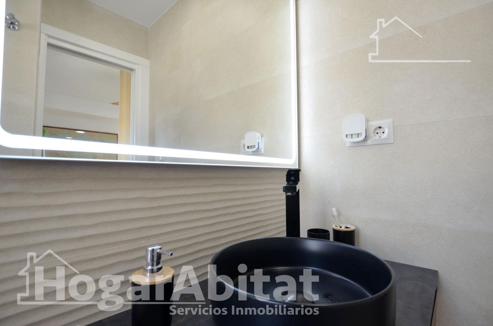 3 bedroom Flat for sale in Oliva with garage - € 220,000 (Ref: 9474235)