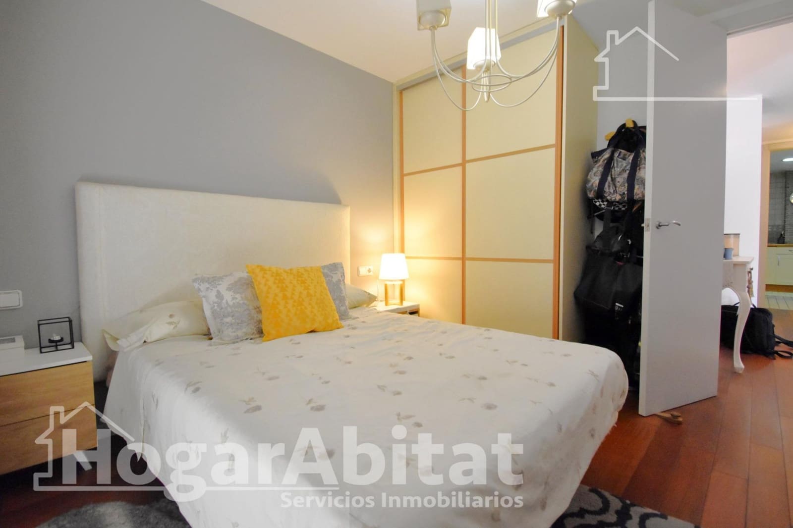 3 makuuhuone Asunto myytävänä paikassa Oliva - 185 000 € (Ref: 9474237)