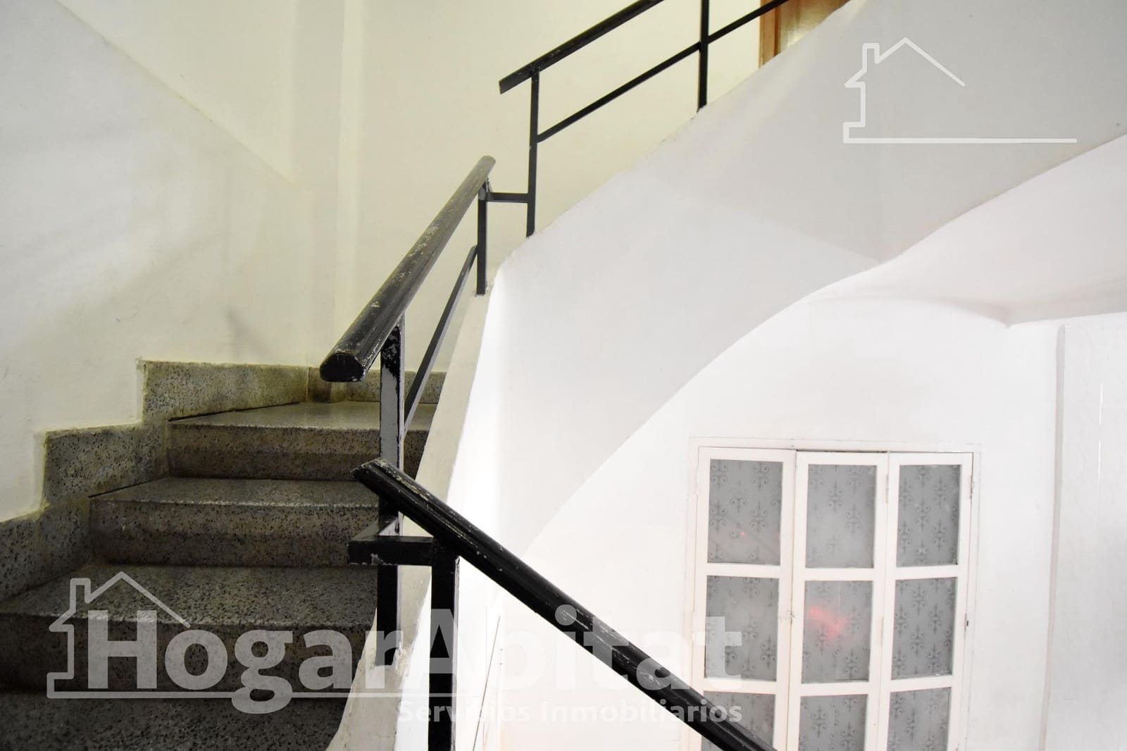 2 makuuhuone Asunto myytävänä paikassa Gandia mukana 
autotalli - 143 000 € (Ref: 9474241)