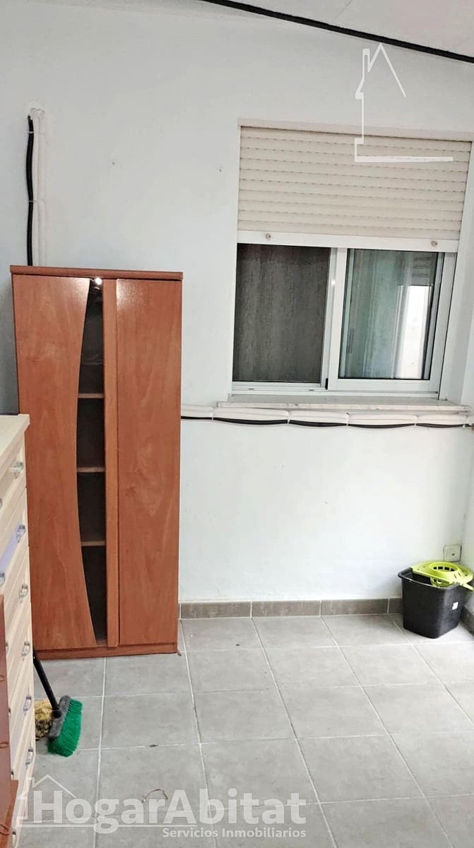 4 slaapkamer Flat te koop in Algemesi met garage - € 170.000 (Ref: 9474924)