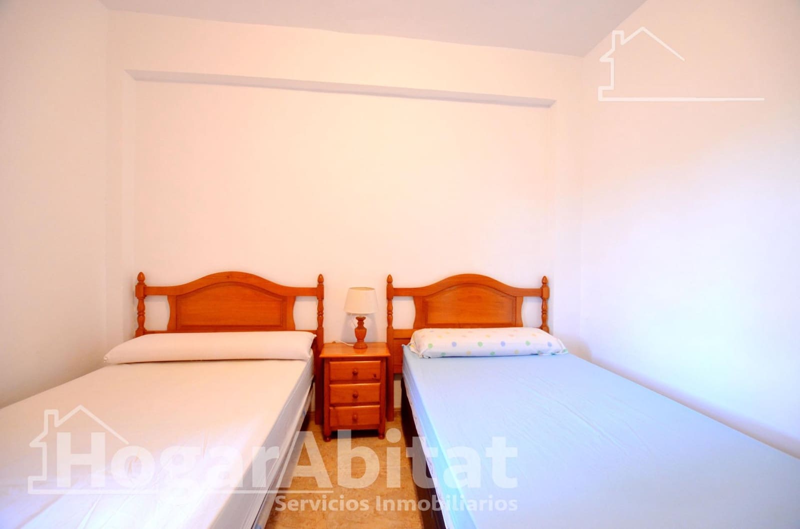 3 bedroom Flat for sale in Piles - € 160,000 (Ref: 9474932)