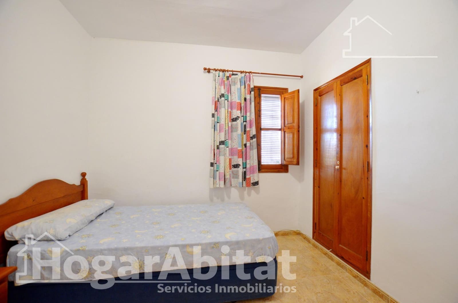3 bedroom Flat for sale in Piles - € 160,000 (Ref: 9474932)