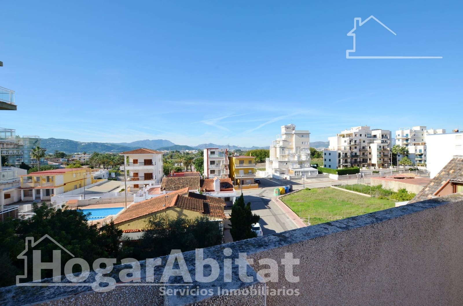 3 bedroom Flat for sale in Piles - € 160,000 (Ref: 9474932)