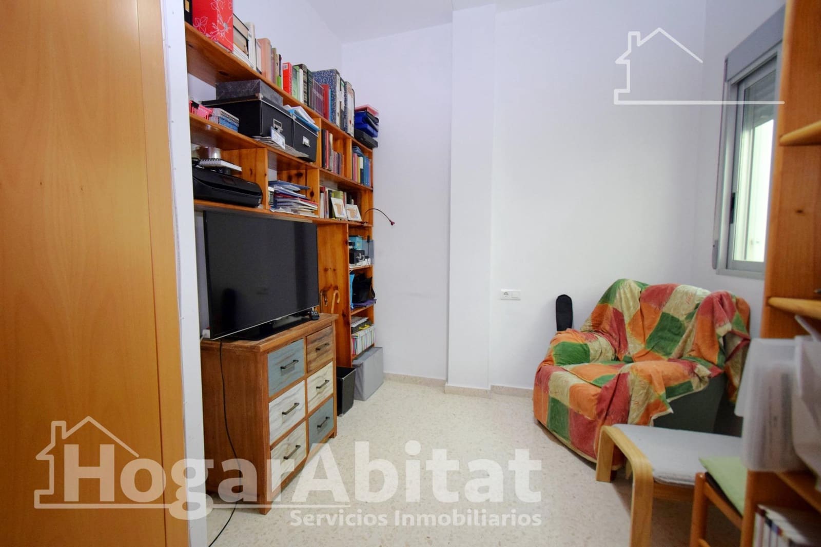4 bedroom Flat for sale in Vilamarxant / Villamarchante with garage - € 190,000 (Ref: 9476142)