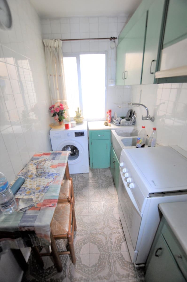 4 sovrum Lägenhet till salu i Valencia stad - 185 000 € (Ref: 9481230)