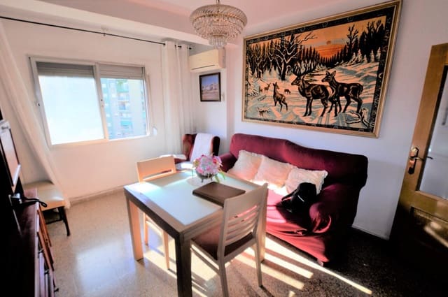 4 sovrum Lägenhet till salu i Torrefiel, Valencia stad - 185 000 € (Ref: 9481230)