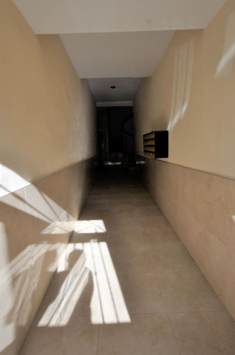 4 sovrum Lägenhet till salu i Valencia stad - 185 000 € (Ref: 9481230)