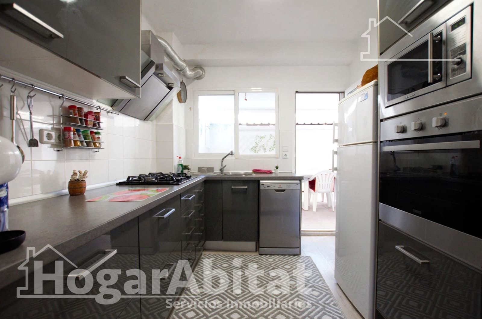 3 bedroom Flat for sale in Oliva - € 165,000 (Ref: 9481236)