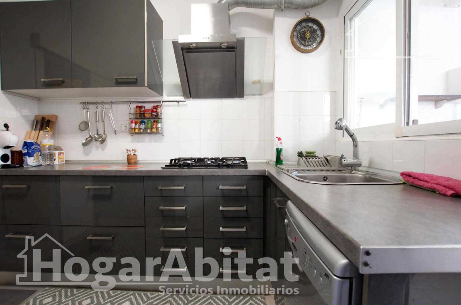3 bedroom Flat for sale in Oliva - € 165,000 (Ref: 9481236)