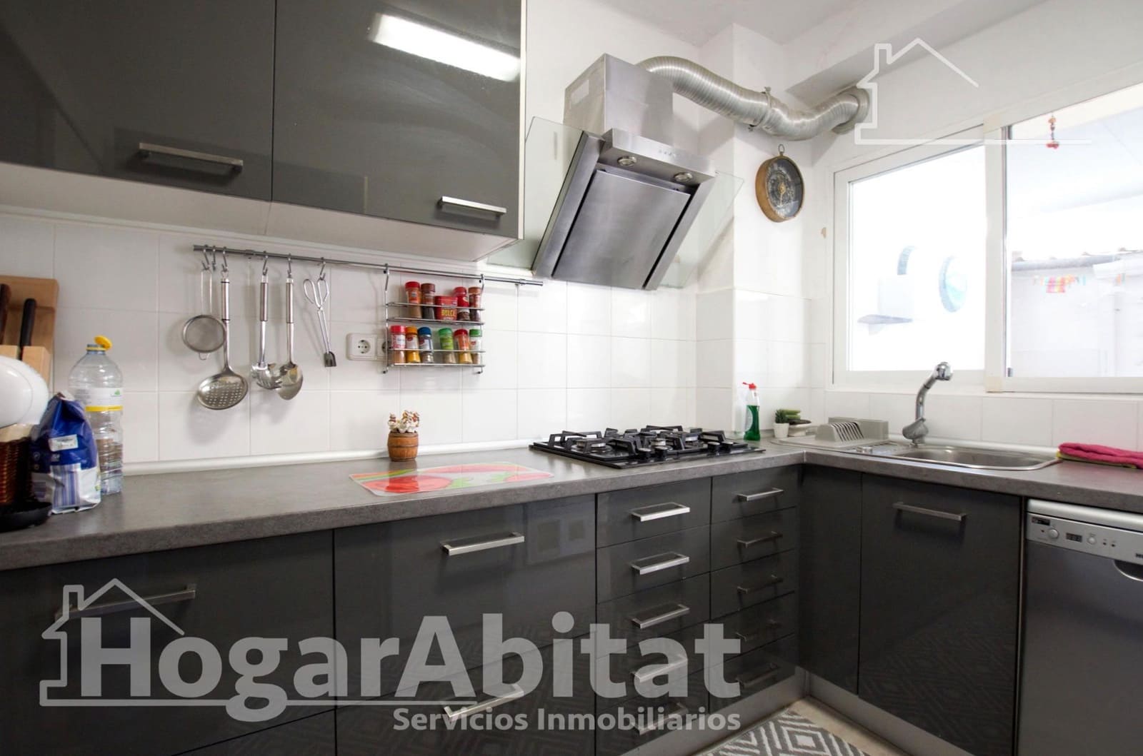 3 bedroom Flat for sale in Oliva - € 165,000 (Ref: 9481236)