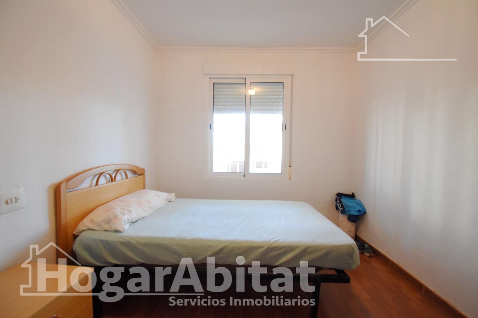 5 bedroom Villa for sale in Oliva with pool garage - € 320,000 (Ref: 9481238)