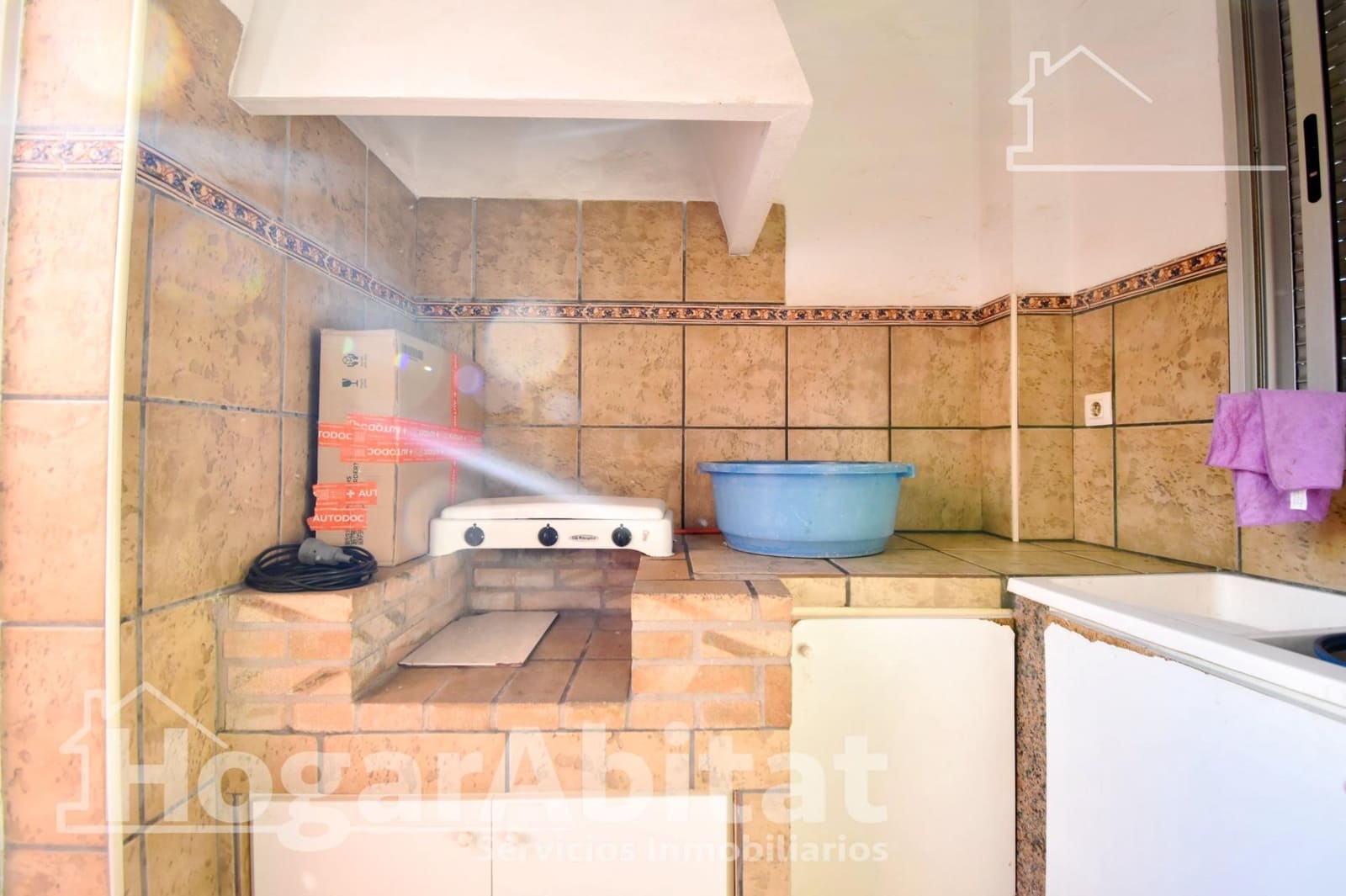 5 bedroom Villa for sale in Oliva with pool garage - € 320,000 (Ref: 9481238)