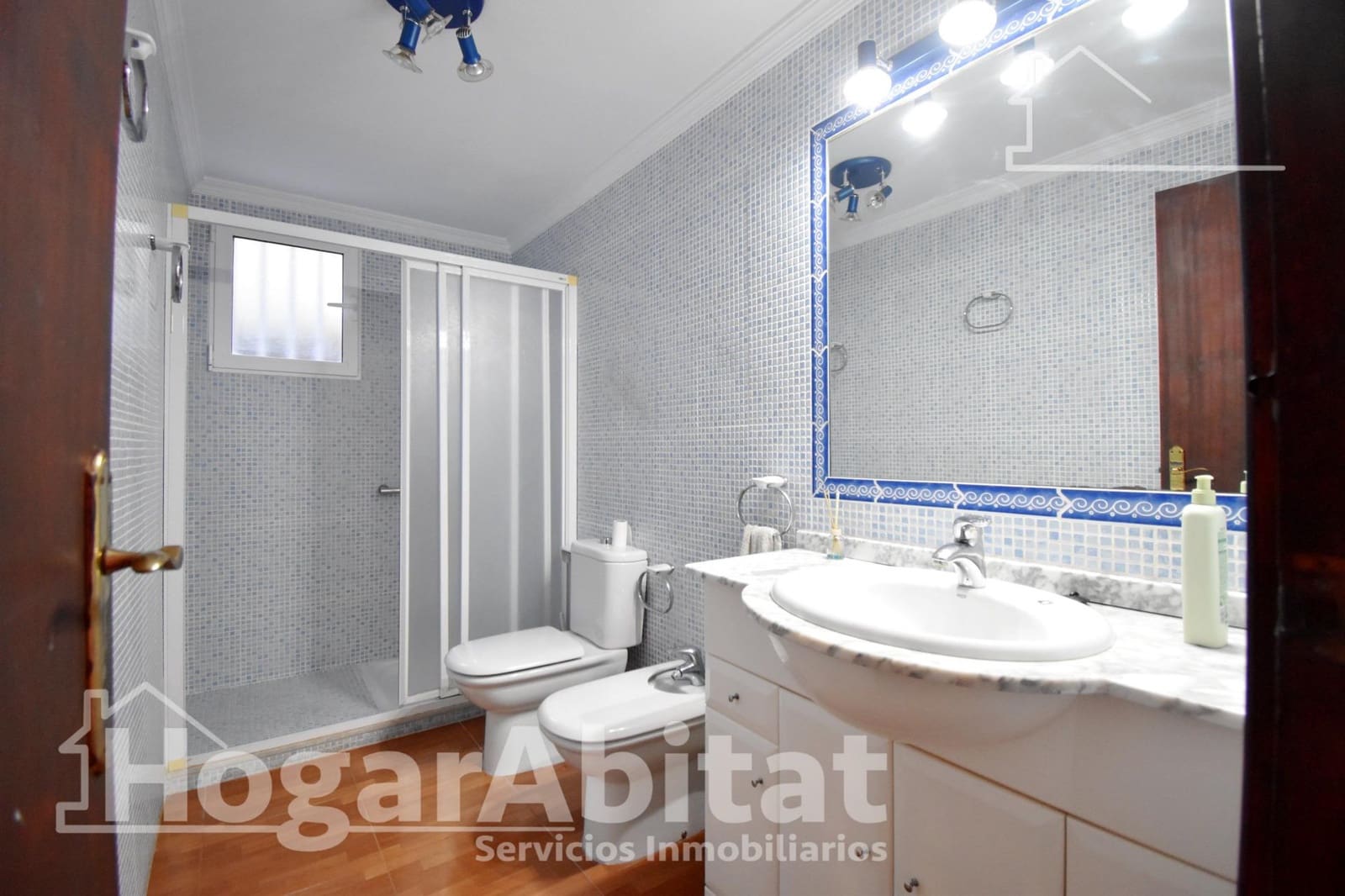 5 bedroom Villa for sale in Oliva with pool garage - € 320,000 (Ref: 9481238)