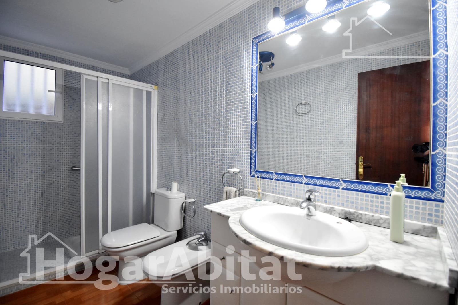 5 bedroom Villa for sale in Oliva with pool garage - € 320,000 (Ref: 9481238)