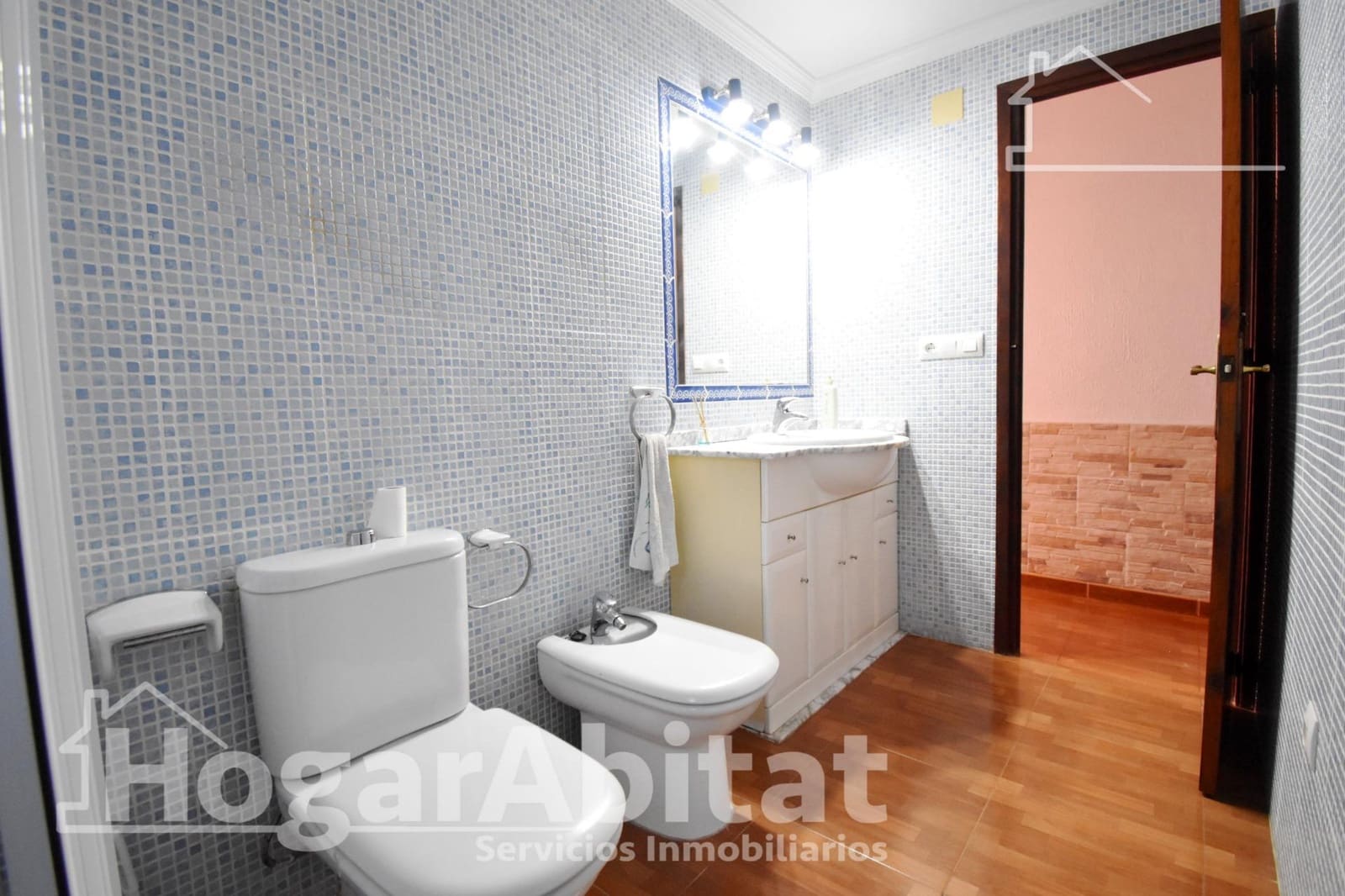 5 bedroom Villa for sale in Oliva with pool garage - € 320,000 (Ref: 9481238)