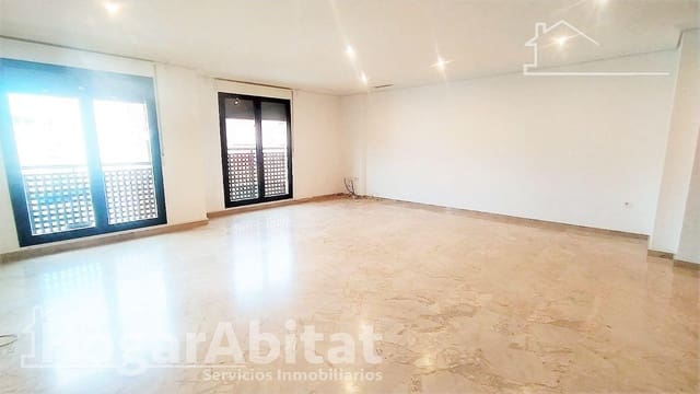 4 bedroom Penthouse for sale in Gandia with garage - € 380,000 (Ref: 9481239)