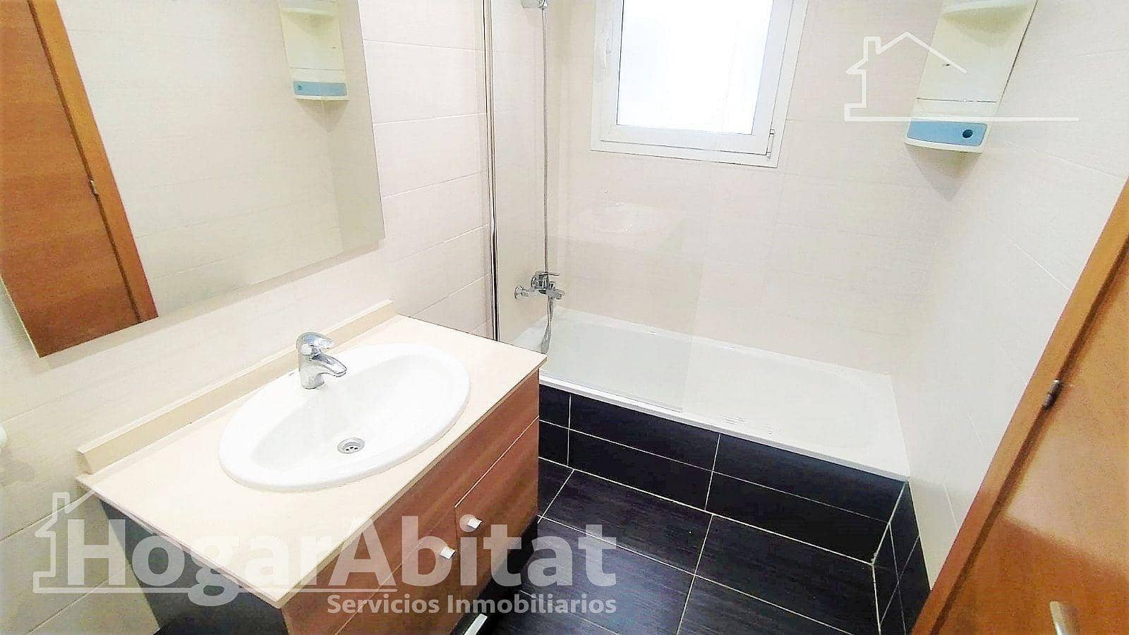4 bedroom Penthouse for sale in Gandia with garage - € 380,000 (Ref: 9481239)