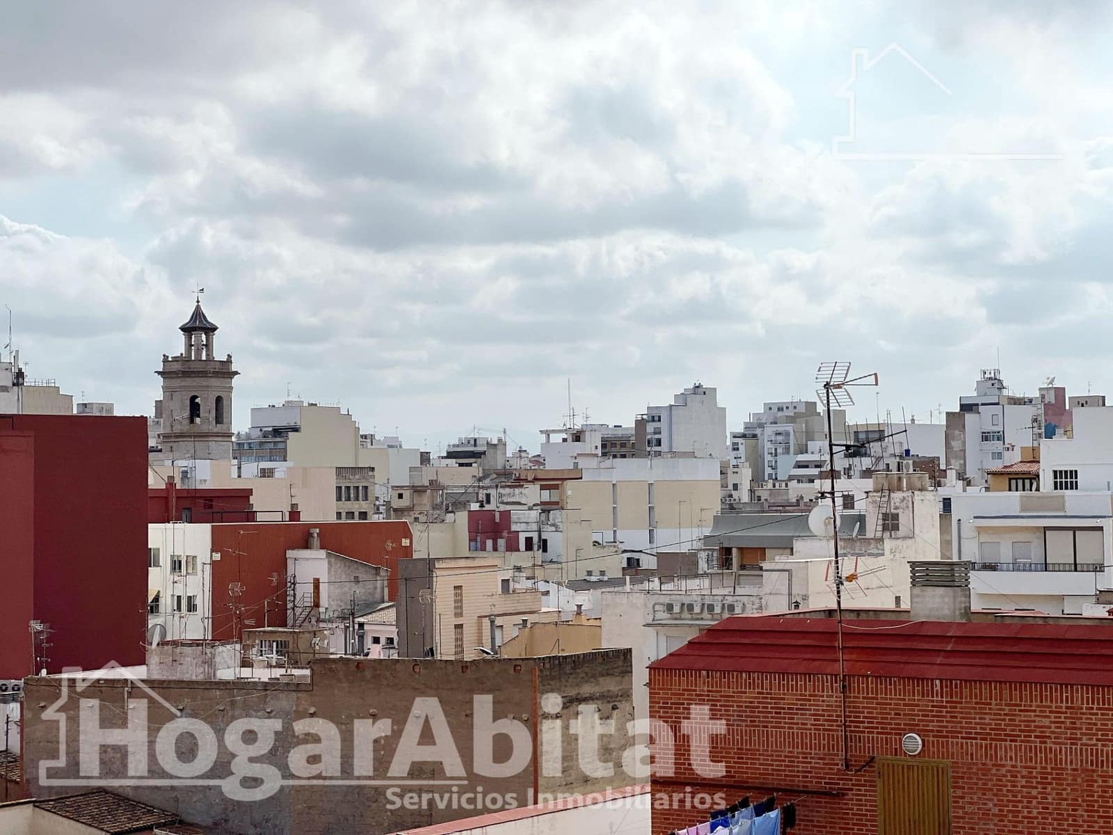 3 soverom Penthouse til salgs i Castello de la Plana med garasje - € 285 000 (Ref: 9481242)