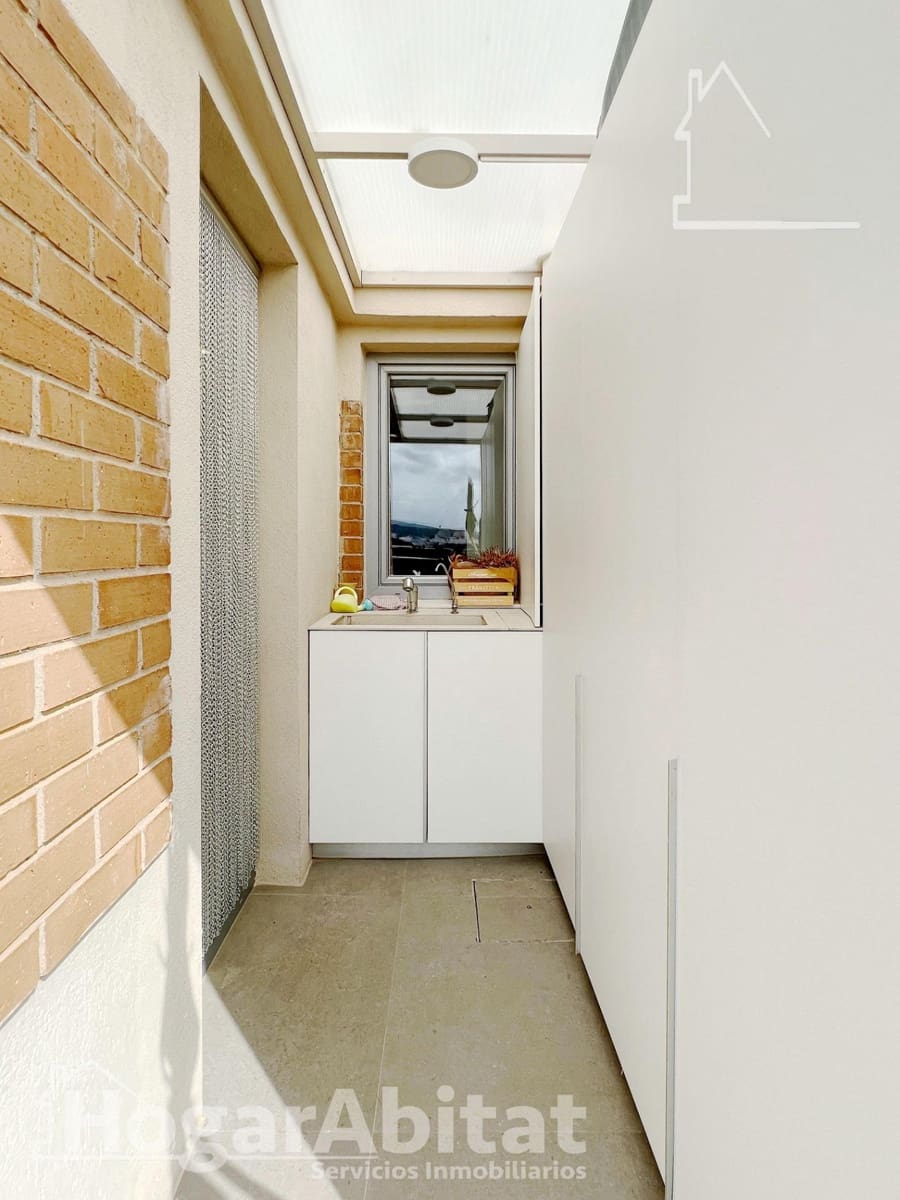 3 soverom Penthouse til salgs i Castello de la Plana med garasje - € 285 000 (Ref: 9481242)