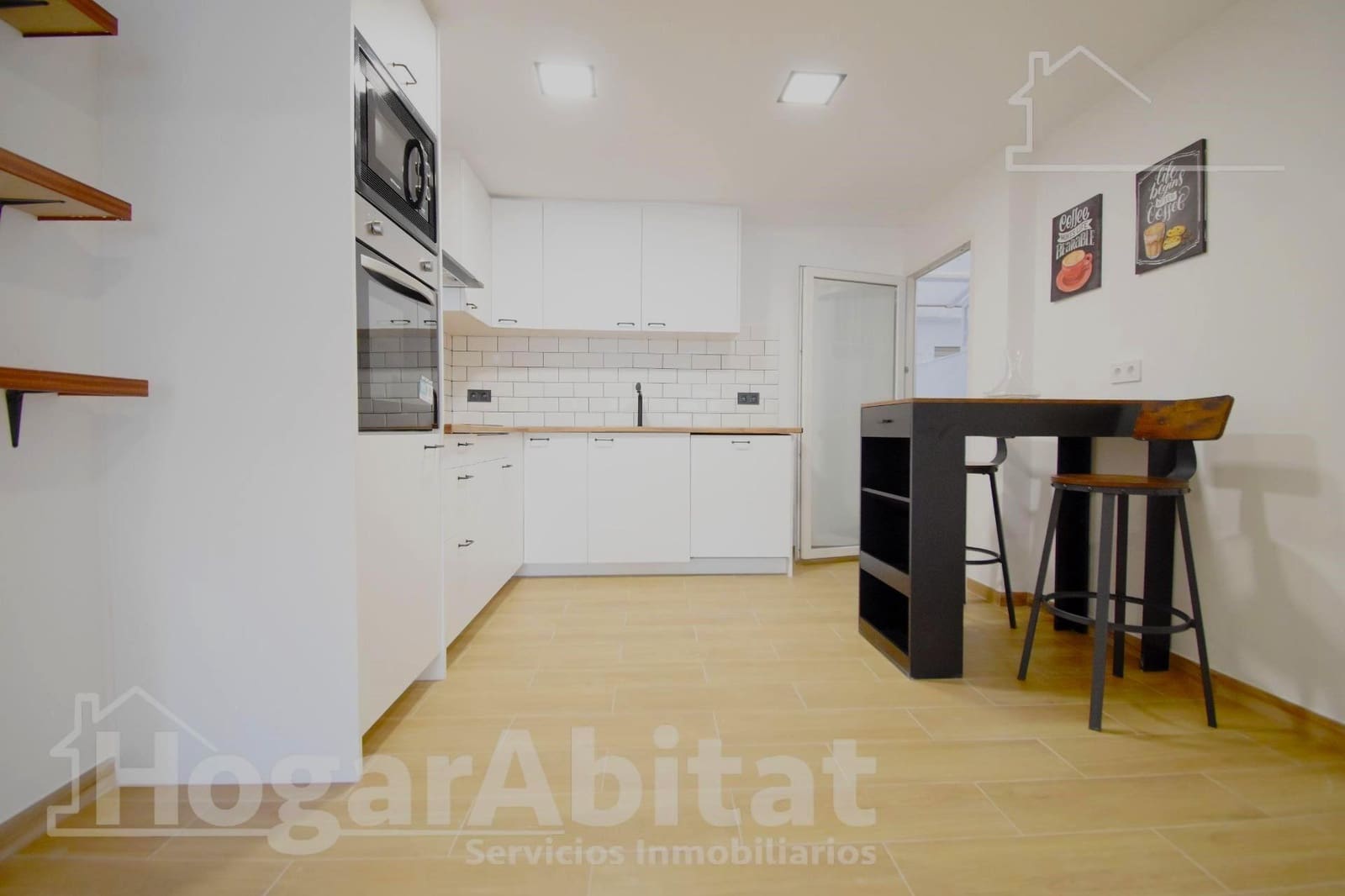 Piso de 3 habitaciones en Oliva en venta - 137.000 € (Ref: 9481248)