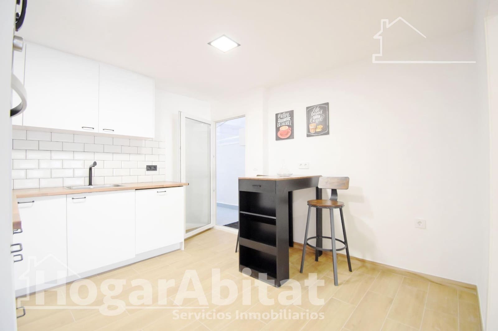 Piso de 3 habitaciones en Oliva en venta - 137.000 € (Ref: 9481248)