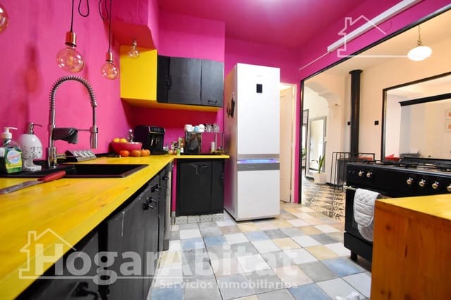 5 soverom Hus til salgs i Oliva med garasje - € 220 000 (Ref: 9481250)