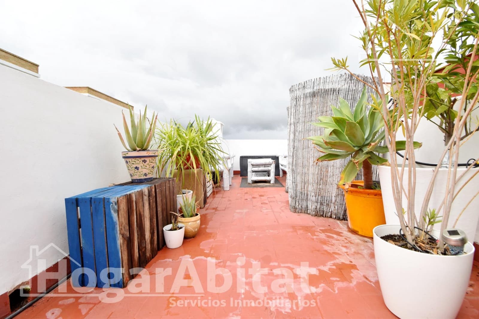 5 bedroom Townhouse for sale in Oliva with garage - € 220,000 (Ref: 9481250)