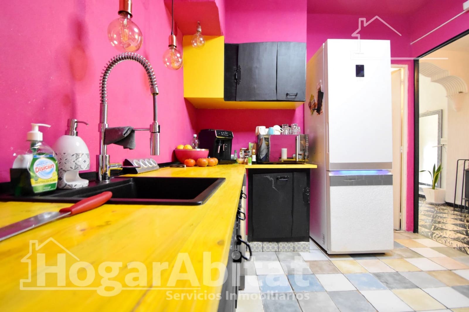 5 bedroom Townhouse for sale in Oliva with garage - € 220,000 (Ref: 9481250)