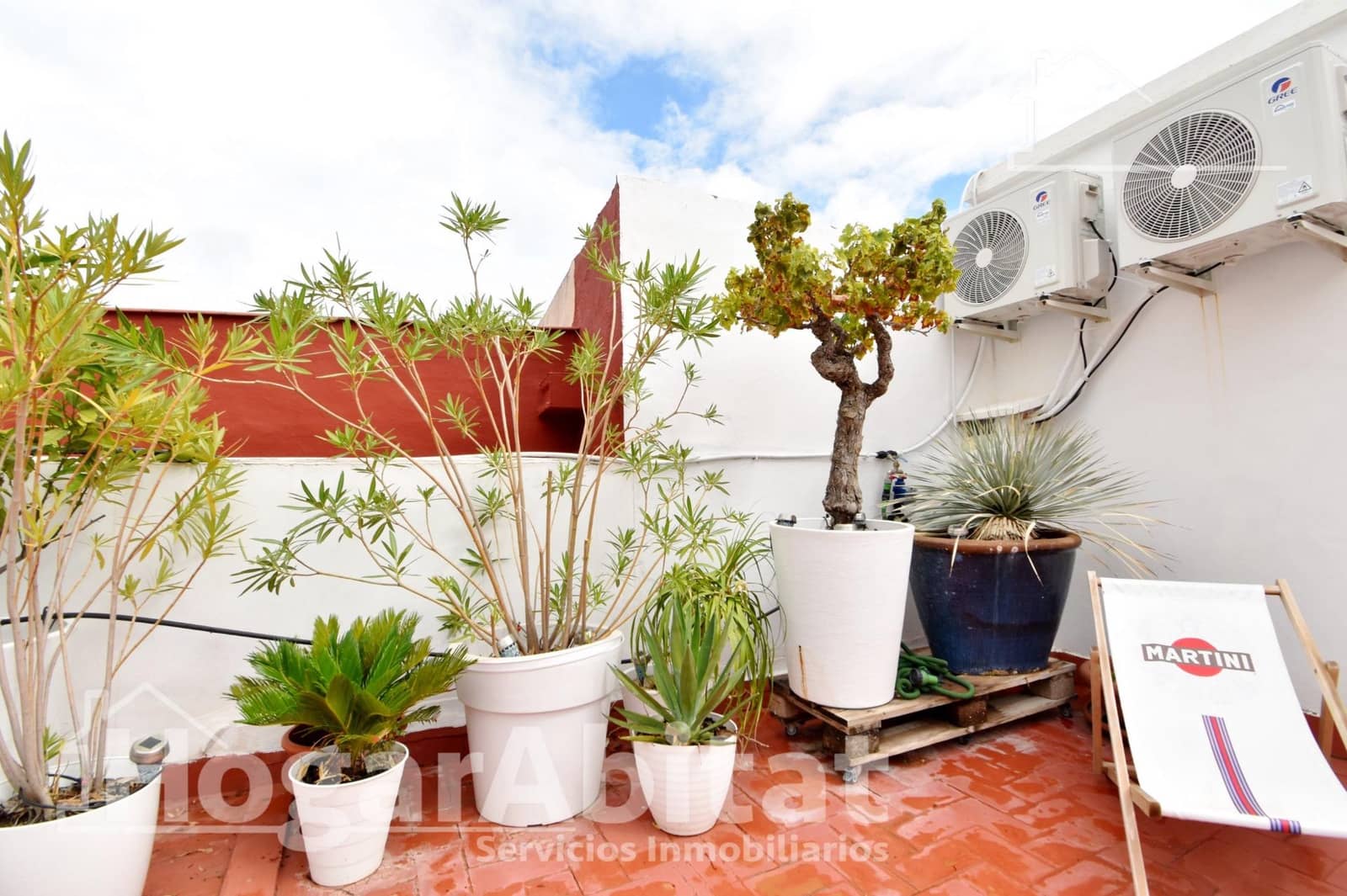 5 bedroom Townhouse for sale in Oliva with garage - € 220,000 (Ref: 9481250)