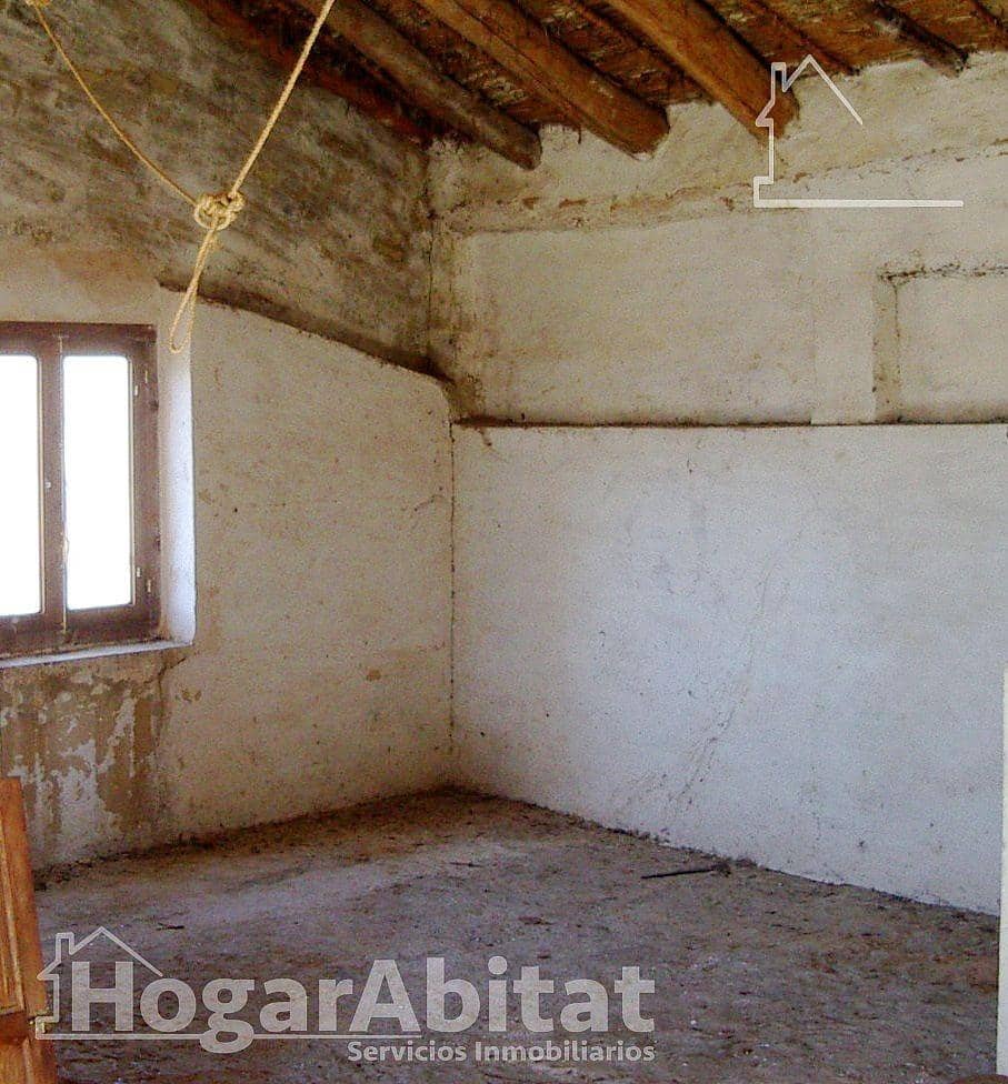 5 bedroom Townhouse for sale in Tuejar - € 84,000 (Ref: 9482083)