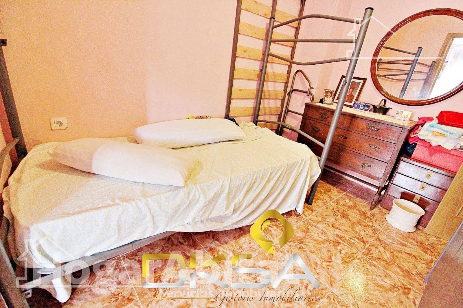 2 bedroom Townhouse for sale in L'Alcudia de Veo - € 57,000 (Ref: 9482086)