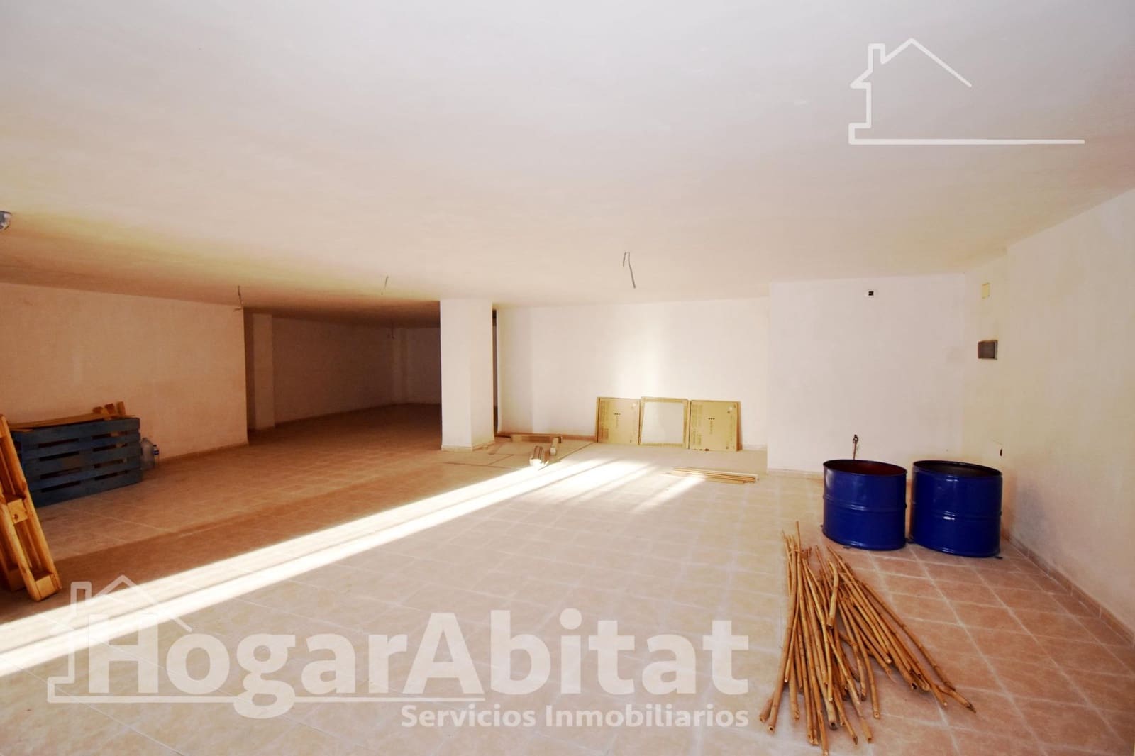 Commercial for sale in Almassora / Almazora - € 125,000 (Ref: 9483539)
