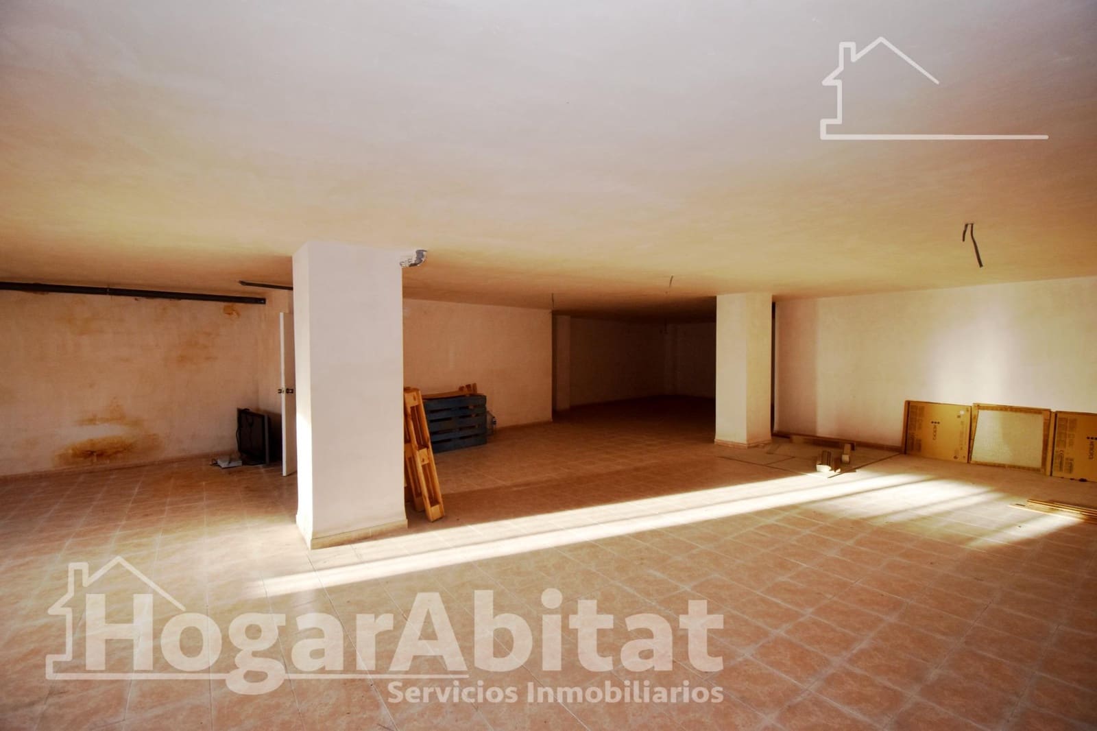 Commercial for sale in Almassora / Almazora - € 125,000 (Ref: 9483539)
