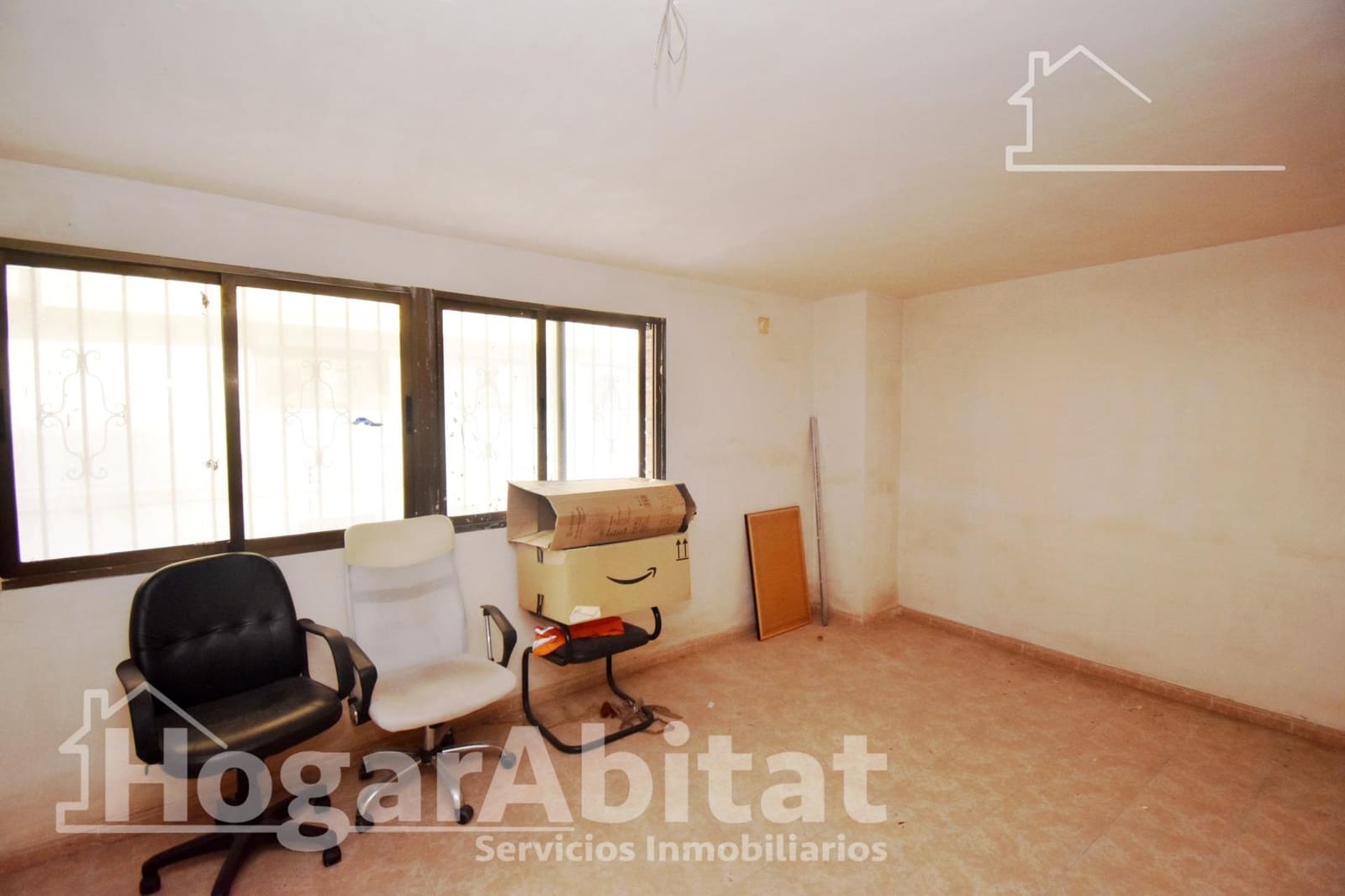 Commercial for sale in Almassora / Almazora - € 125,000 (Ref: 9483539)