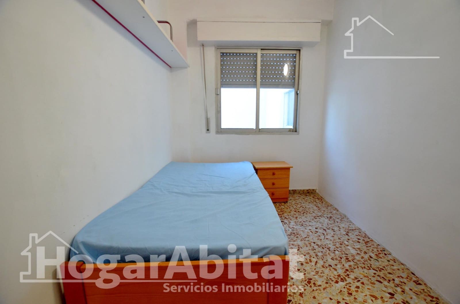 4 bedroom Flat for sale in Oliva - € 93,000 (Ref: 9483541)
