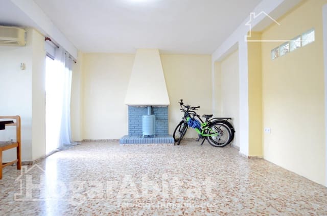 4 slaapkamer Flat te koop in Oliva - € 93.000 (Ref: 9483541)