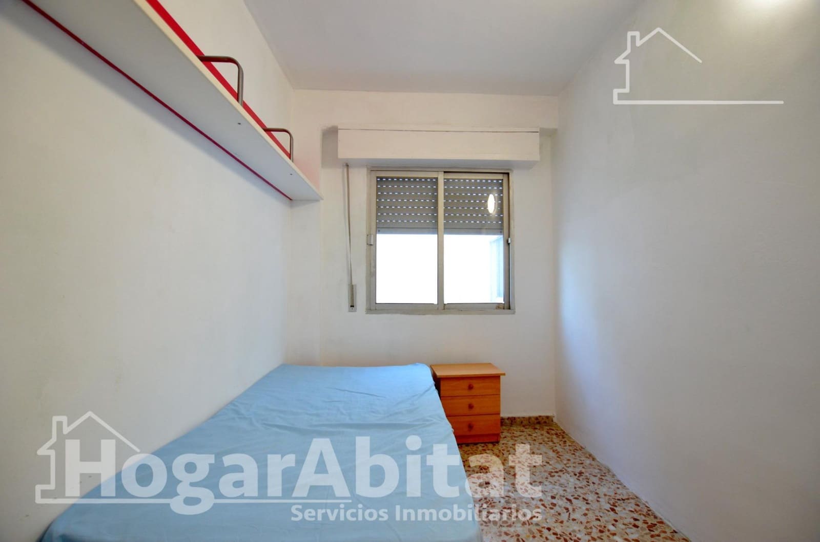 4 bedroom Flat for sale in Oliva - € 93,000 (Ref: 9483541)